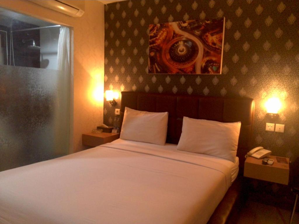 Antoni Hotel Jakarta Exterior photo
